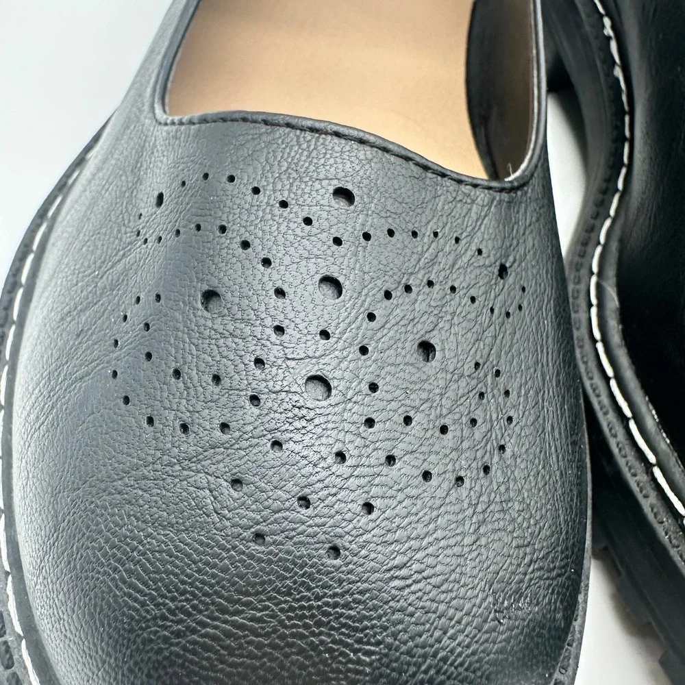 Torrid Black Faux Leather Perforated Mary Jane Flats Lug Sole 11WW - Picture 4 of 13